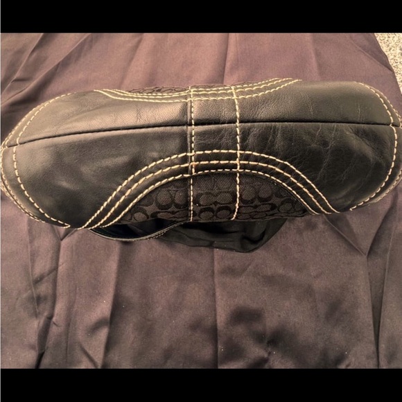Vintage Y2K Coach Soho Signature Small Hobo bag - Picture 2 of 9